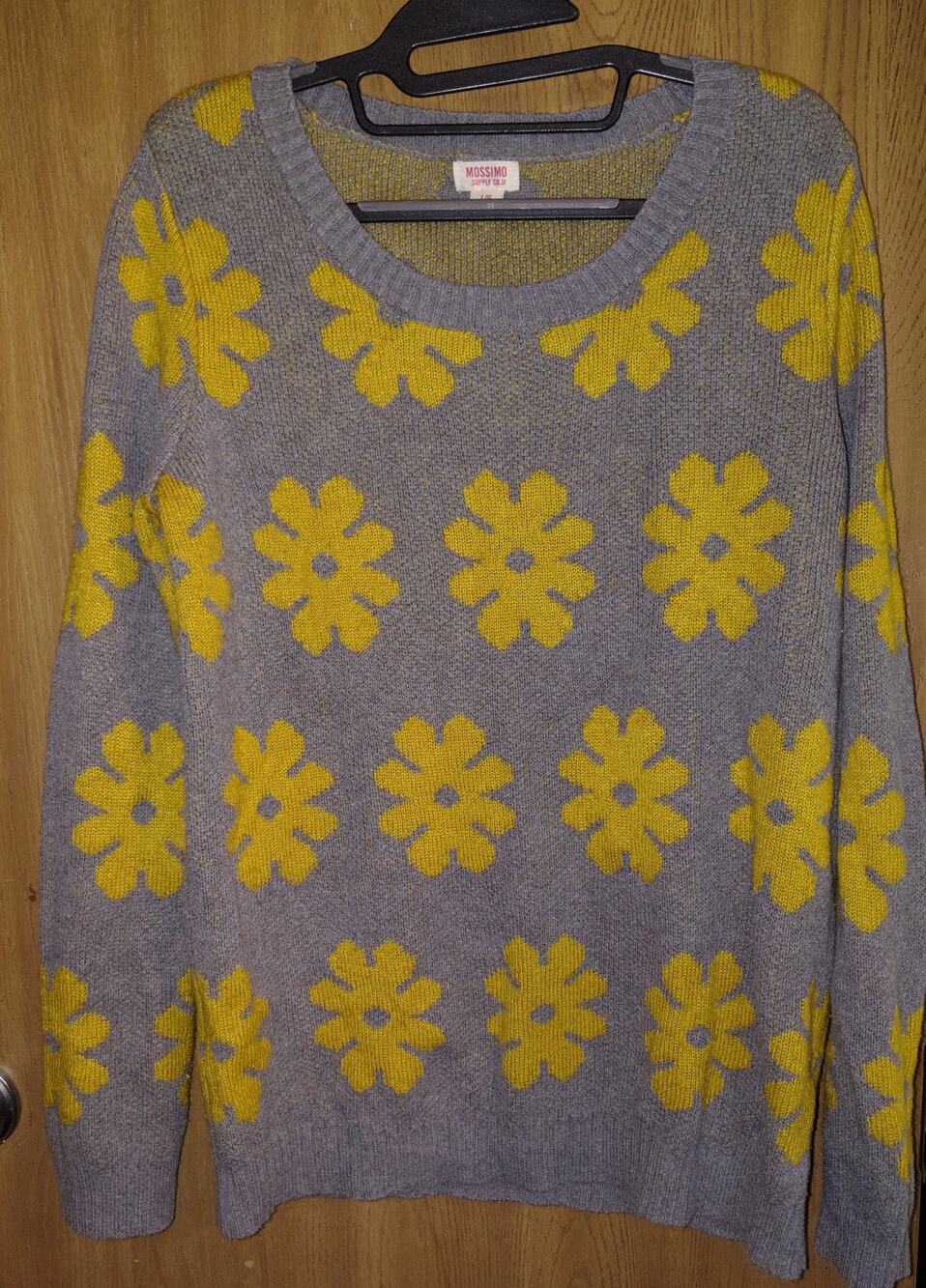 Big Yellow daisy Flower Sweater Size Large Gray Mossimo L Floral